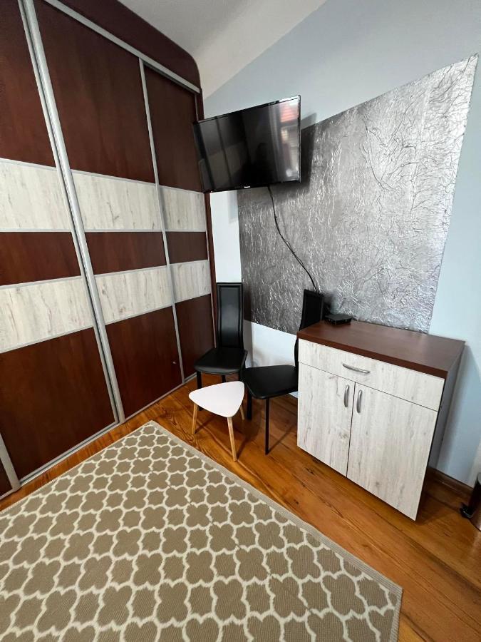 Jednosci Hostel Zielona Gora  Bagian luar foto